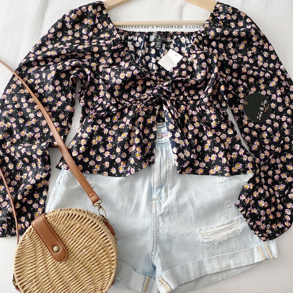 NWT Floral Cropped Peplum Top with Ruched Drawstring Chest and parted Waist